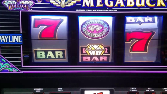 Double Diamond Megabucks Slot Machine