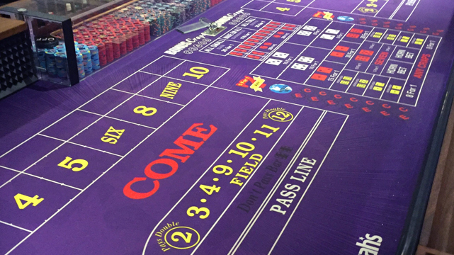 Harrah's Purple Craps Table