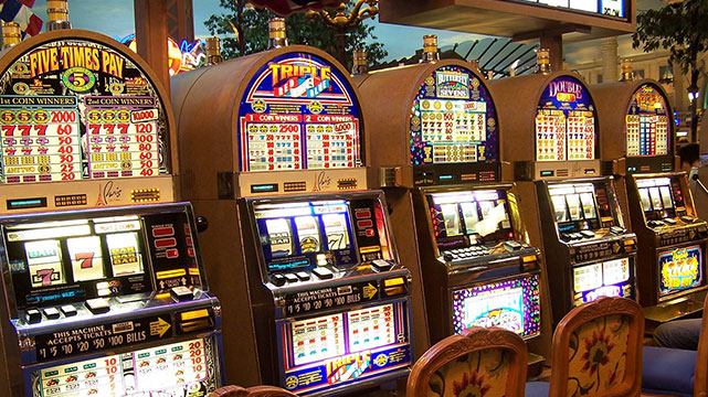 Row of slot machines at Creek Entertainment Gretna